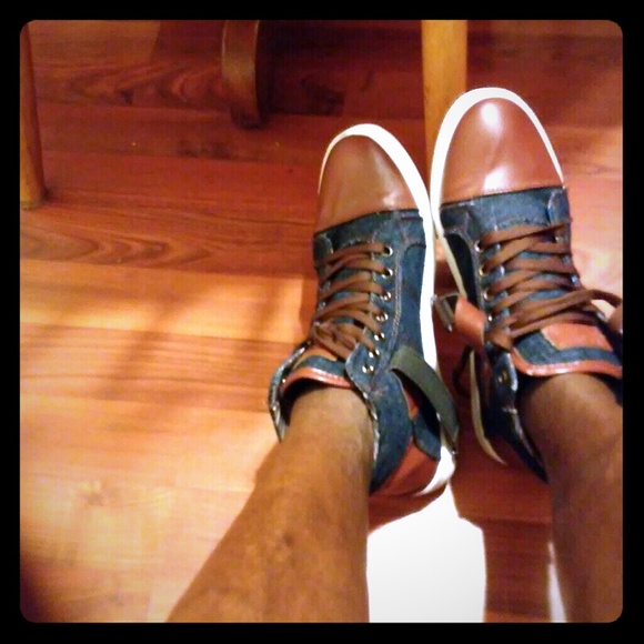 Boot - Picture 1 of 1